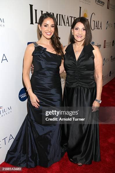 Kelsey Rowles and Dr. Jackie Rowles, honoree at the 2024 Illuminate Life Gala.
