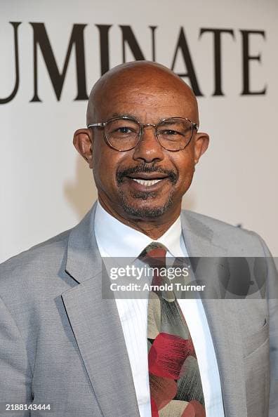 Metasebia Ketsela, accepted by Dan Teshome at the 2024 Illuminate Life Gala